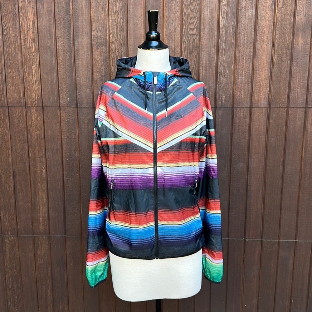 Nike Sportswear photo real blanket print spring jacket windbreaker. Size M